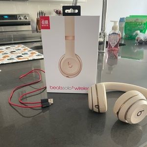 Wireless Beats by Dre